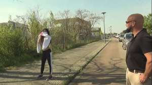 Notgeiler hässlicher alter Typ fickt junge 18jähres Teen für Instgram Fame