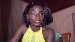 A fairly strange way of the reality TV star in full program with the sexy journalist with a big cock who discovers her tight ass on the set. In full on XVIDEOS RED