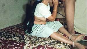 bhabhi ko raat me jor se choda in house Hindi audio. step sister ki chudai.