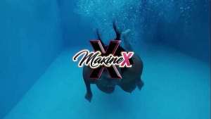 Housewives Velvet Skye & Maxine X Fuck For Lucky Scott Rhodes!