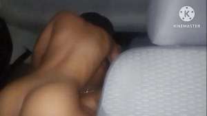 MEU MARIDO COMENDO A AMIGA DELE