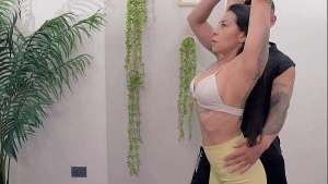 My personal trainer leaves my pussy open and my mouth full of milk – Yulieth Ramirez
