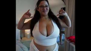 Try On Haul – Little Red Bikini Edition ft. thick Dani Valentina