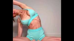 Yoga Orgasm BerryThrone Dildo Toy – BJ Riding Fucking POV