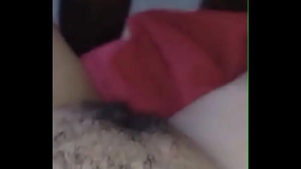 A peludinha fez ele perder o controle e jorrar sem parar
