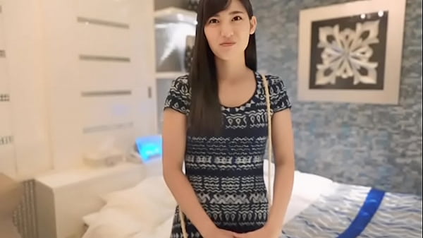 【18歳】全国ミスコン準グランプリ/CM出演経験あり。スキャンダルで芸能活動停止中の幻の色白美女とのプライベートハメ撮り映像1