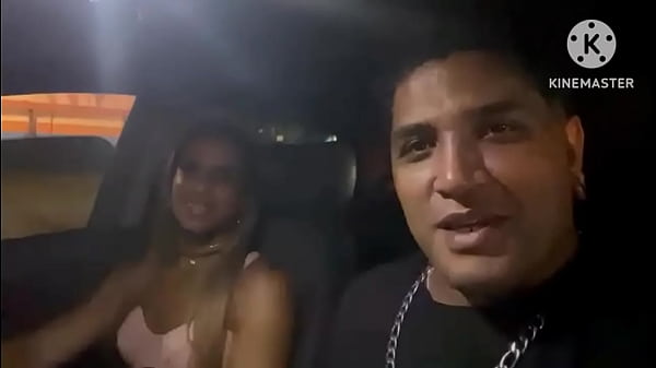 ESPOSA METENDO COM UM FÃ NA VIA LIGHT