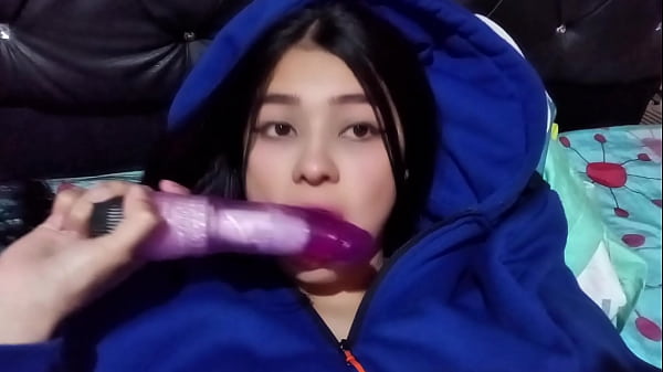 Niñera caliente con enormes tetas anhelaba mi polla tan pronto como llegué a casa ( CASERO REAL)