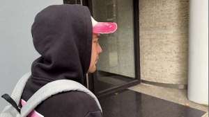 Straight gives a Risky Blowjob at Public Toilet [4K]