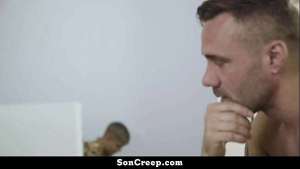 Muscle Stepdad Teaches His Boy a Lesson in Bareback Pleasure During a Family Talk – Soncreep