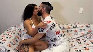 Shakti Babe pasa por segunda vez por el cuarto picante