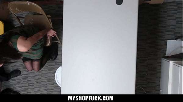 Teen Observed Entering Changing Room with A Suspicious Amount of Merchandise – Myshopfuck