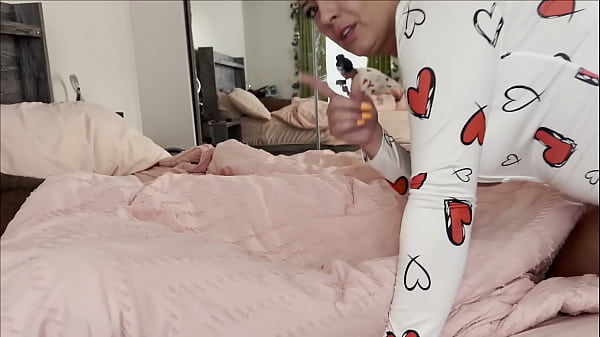 Morning Deepthroat – Facefuck Wake Up Call