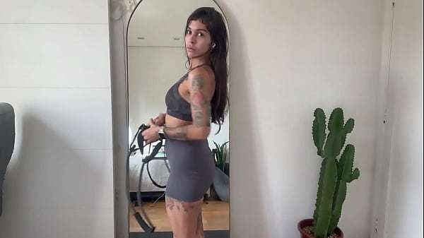 exercising with Nikatsu: Warm up and stretch training