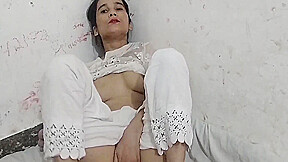 Bhabhi Ko Nanga Soye Dekh Kar Land Khara Ho Gya Mera