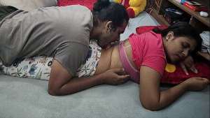 Horny Saree Bhabhi Begs For It Hard On Floor ?