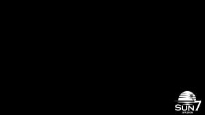 O negão recebeu um belo presente, dois cuzinhos apertados de Brasileiras para foder a noite toda