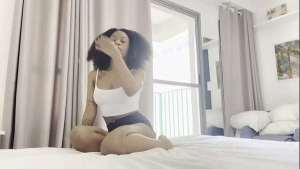 Fui na casa da morena para dar um trato nela