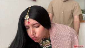 जलता है बदन – फिल्मीफैंटासी का सेक्सी वीडियो