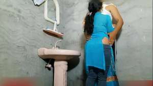 Indian Beautiful step sister Fucking In Washroom