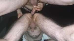 Fodi a puta no rio! meti-lhe a esporra no cu!