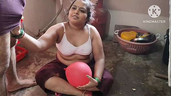 Indian Desi bhabhi fuking neighbour boy’s