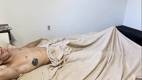 I find my neighbor in his bed and I lift him up sucking his cock