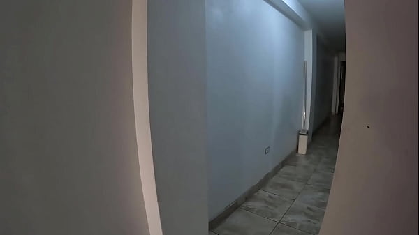 Mi hermanastra me encuentra oliendo sus tangas y me castiga dandome nalgadas en el pene, me encanta que sea dominatrix