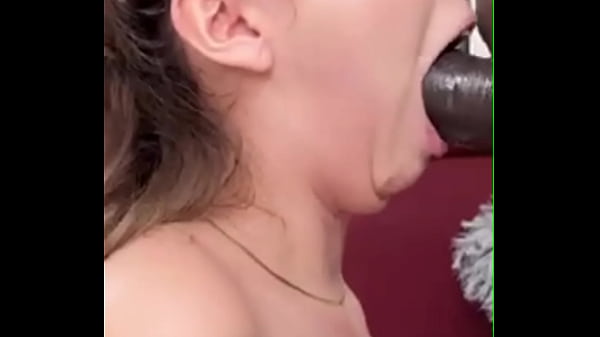 Ela Ama Sexo Bruto