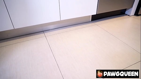 PAWGQueen Baddie Ryan Smiles Twerks Dripping in Oil