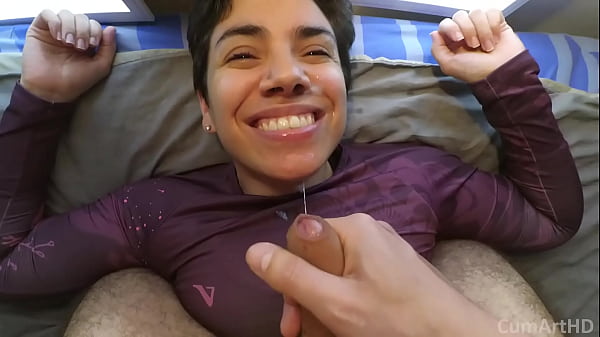 Quickie on the bed with cumshot