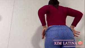 La DELICIOSA CULONA de mi JEFE me dice: “no vamos a hacer nada, solo te la chupo y ya” al final me hizo venir en 5 minutos