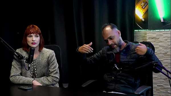 Querem a regulamentação da produtora, da para classificar quem entrou no pornô por dinheiro e tesão, e não se estressa com gente incompetente – Reh Queen & Kstro (WATCH ON: SHEER/RED)