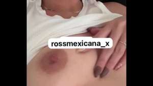 MIRA QUE RICO SQUIRT HACE ROSSMEXICANA EN VIDEIOLLAMADA