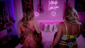 FOURSOME: HUNG BBC Bull’s Come to my House to Play With Our Slutty Hotwife Cunts In Front of Hubby!