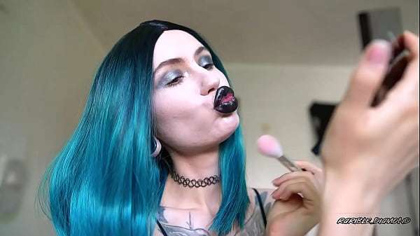 Goth girl lip pouting job CUSTOM