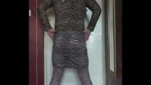 bisexual crossdressing sissy message me to pee inside me