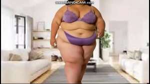 Curvy Latina SSBBW can *move* on the beach – jogging, star jumps and sit-ups (Solo, AI-Generated, LLi14a)