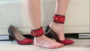 Dipping and Feet play in classic High Heels when my Legs is Bondage