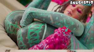 Inked Girl Squirt Anal – Big Dildos, Gaping & Squirting Action