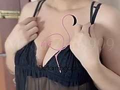 Asiagirl 18+ zeigt sich in sexy Dessous und lässt sich vögeln