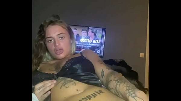 Big Titty emo fingers her tight ass until she cums
