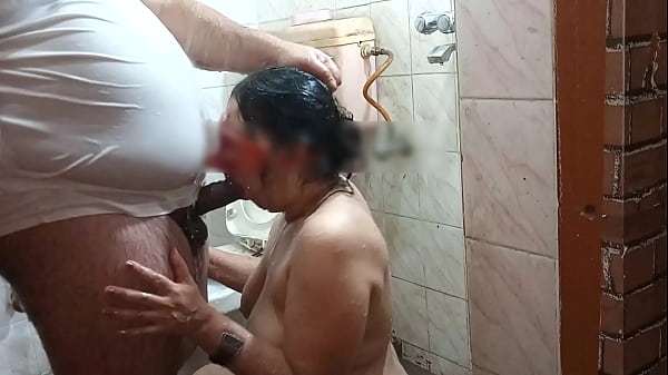 Jija Sali first desi sex MMS from the bathroom – Part 1