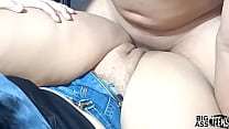 Mi linda Madrastra la atrapo con falda corta en la cocina y no me resisto a su culo grande que me corro en su  coño me follo a mi madrastra gostosa puta de mi padrastro Xvideos Big Ass