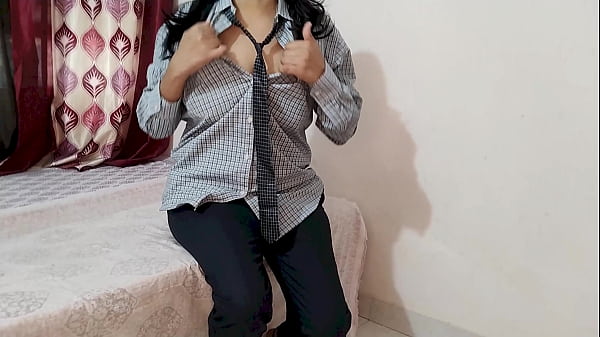 जवान स्कूल गर्ल अच्छे मार्क्स के लिए प्रिंसिपल सर से उनके घर में चुद गयी