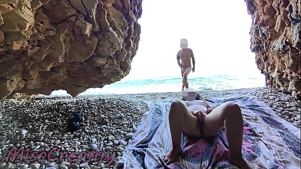 Flashing my pussy in front of a guy in public nudist beach and he FUCKS me and gives BLOWJOB – It’s very risky – MissCreamy