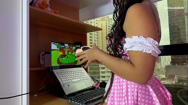 I found out my boss’s dark secret and sucked her husband’s cock.