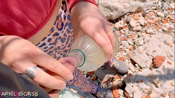 Threesome ,Two sluts thirsty for yellow piss, drink more than 3 liters in public, Argentinian National Park!!