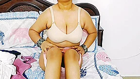 Tight Pussy Desi Bhabhi In Saree Fucked Hard By Devar