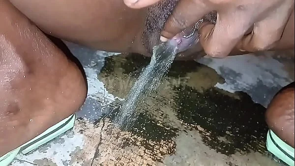 (BTS!!) 2 DIRTY ACCRA SLUTS ROAM THE NIGHT PISS PLAY FINGERING WHILE TALKING DIRTY IN TWI!!!